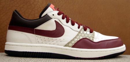 nike-2008-valentines-day-womens-court-force-low-1.jpg