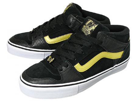 vans-07-08-holiday-collection-2.jpg
